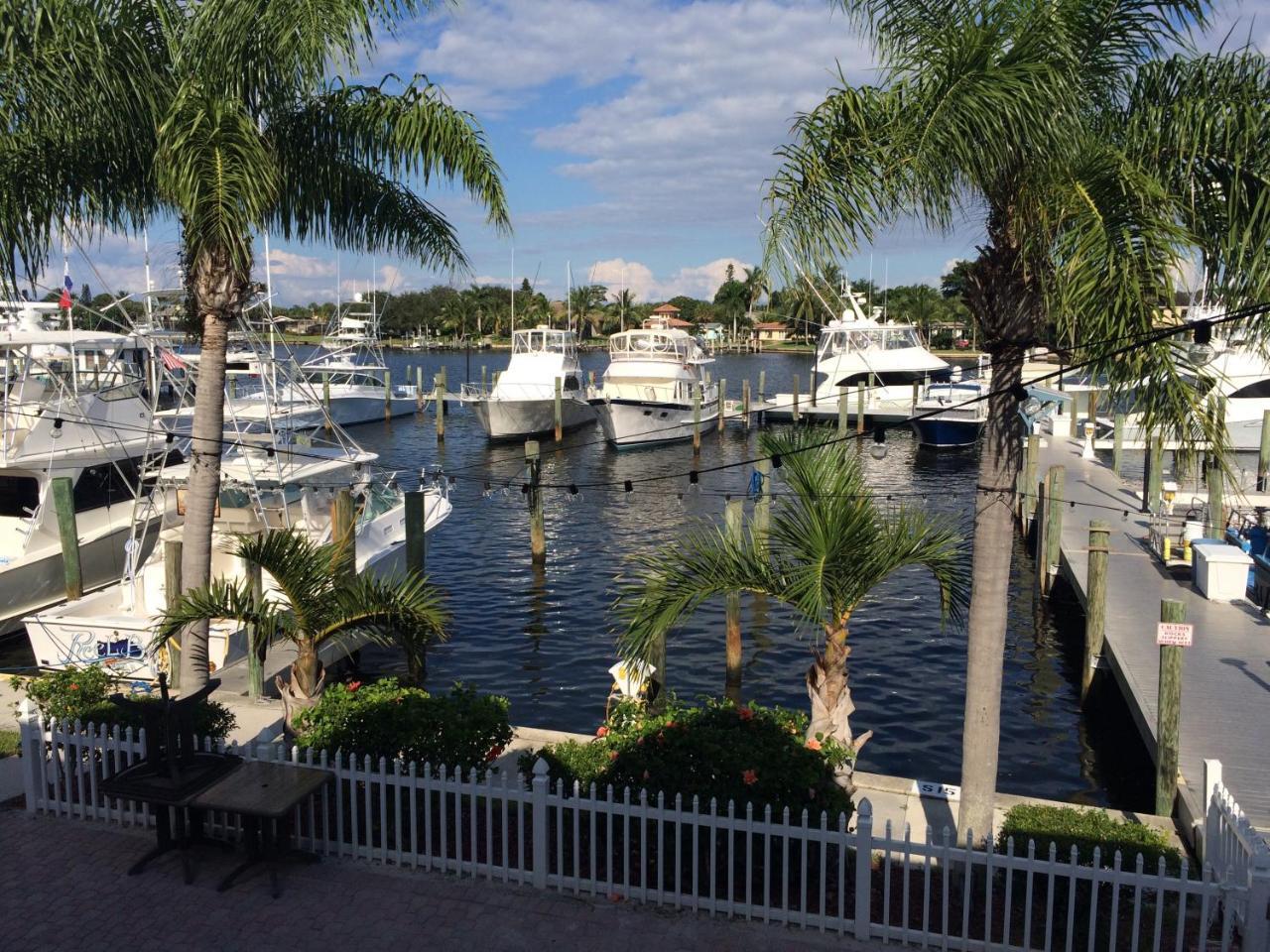 Pirate'S Cove Resort And Marina - Стюарт Экстерьер фото