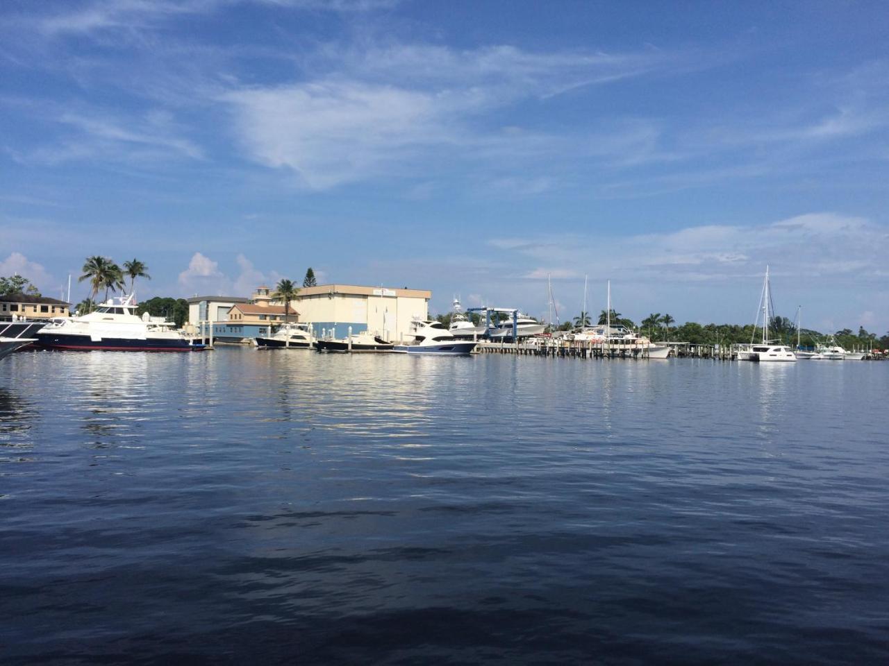 Pirate'S Cove Resort And Marina - Стюарт Экстерьер фото